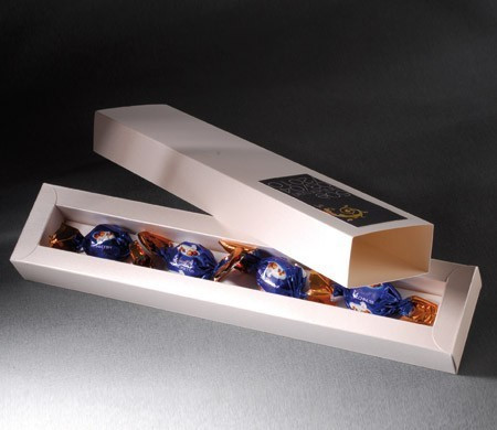 Scatola di Forma Allungata per Cioccolatini Scatola di Forma Allungata per Cioccolatini