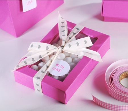 Scatolina fucsia per caramelle