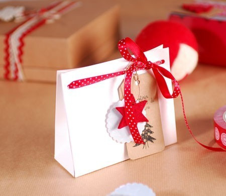 Sacchetto in cartone per regali di Natale