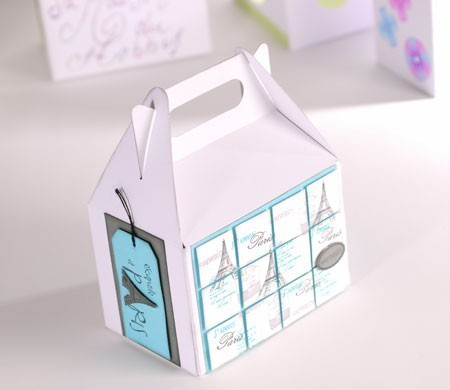 Scatola da pic-nic decorata con scrapbooking