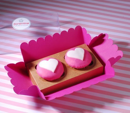 Scatola per due cupcake con etichetta