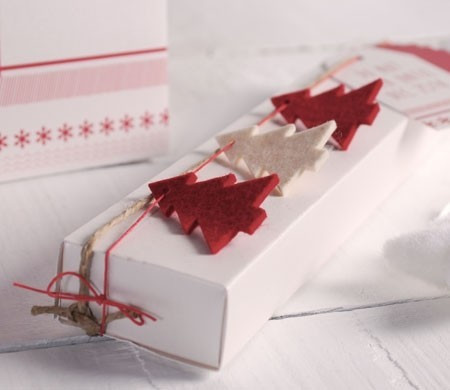 Scatolina bislunga per Natale Scatolina bislunga per Natale