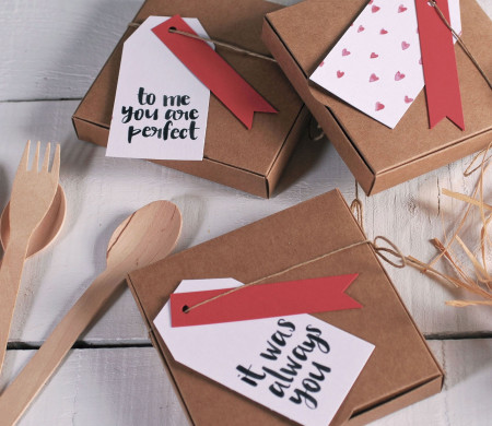 Semplice scatola regalo per San Valentino