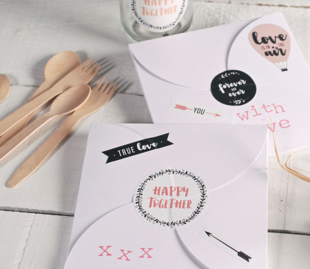 Scatola per inviti decorata per San Valentino