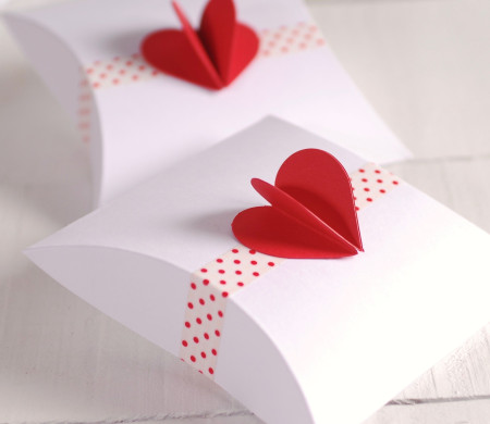 Scatolina con Cuore 3D per Piccoli Doni Scatolina con Cuore 3D per Piccoli Doni