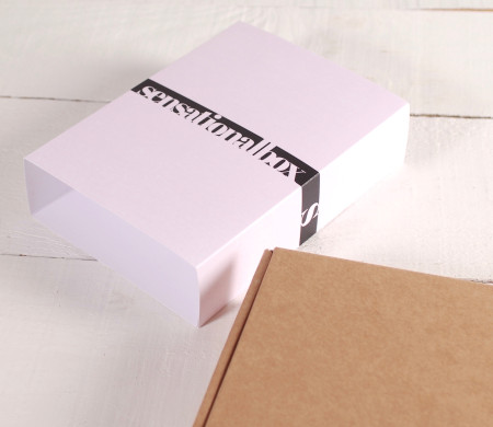 Scatola con fascia minimal