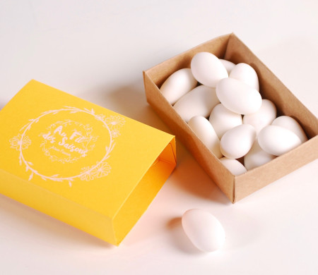Scatola gialla da fiammiferi per regalo Scatola gialla da fiammiferi per regalo