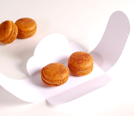 scatola per due macaron decorata