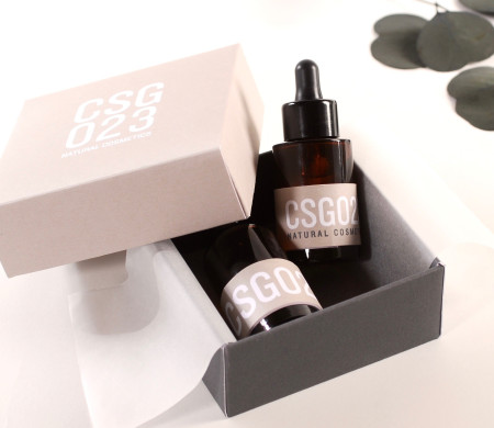 Scatola foderata per regalare cosmetici Scatola foderata per regalare cosmetici
