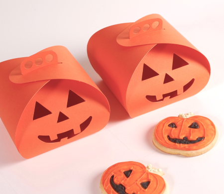Scatola di zucca con un...