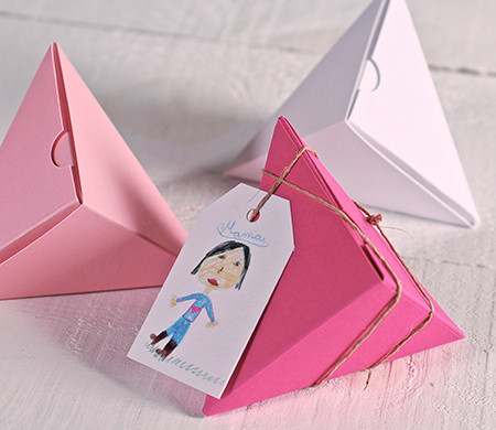 Scatole regalo piramidali 