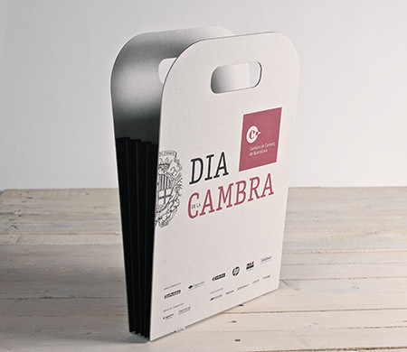 Sacchetto in cartone con stampa personalizzata