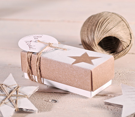 Decorare le scatole con lo spray