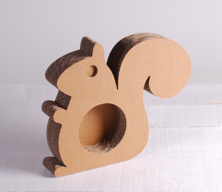 Scoiattolo in cartone per decorazioni