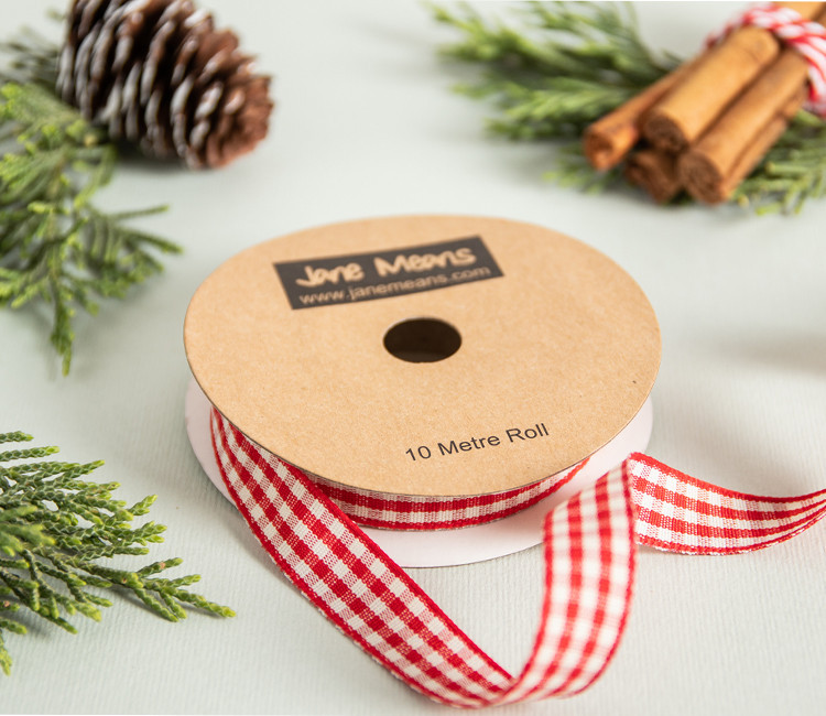 Nastro grosgrain a quadretti vichy per decorare i tuoi regali Nastro grosgrain a quadretti vichy per decorare i tuoi regali