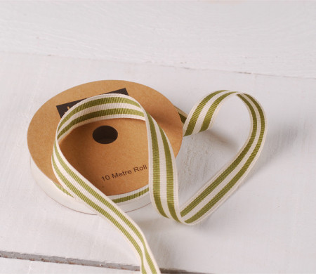 Nastro grosgrain a righe per decorare con originalità