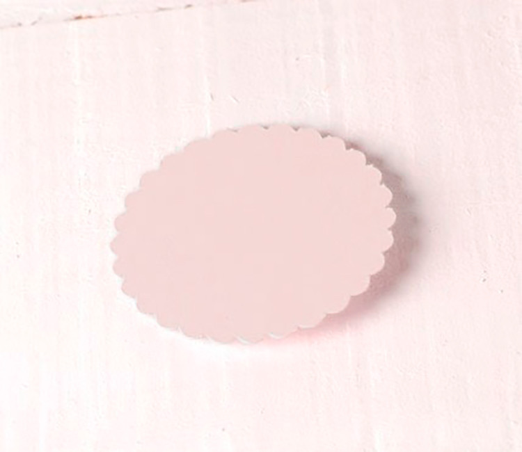 Etichette con bordo ondulato per regali originali