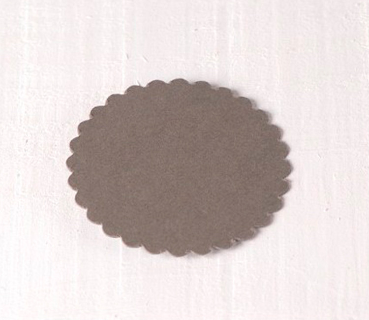 Etichette con bordo ondulato per regali originali