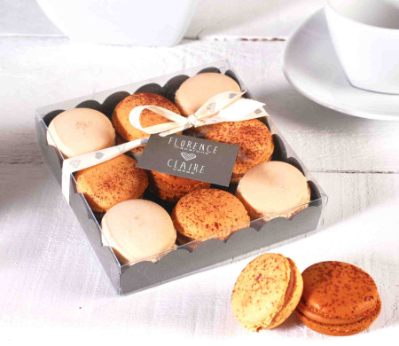 Scatola per macaron con nastro stampato