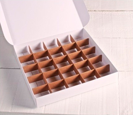 Divisore per bonbon, da collocare nelle rispettive scatole