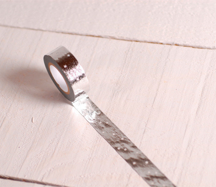 Washi tape argentato con stelline bianche