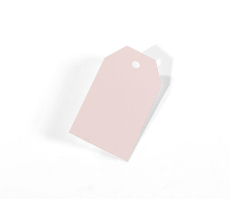 Piccole etichette in cartone per regali creativi