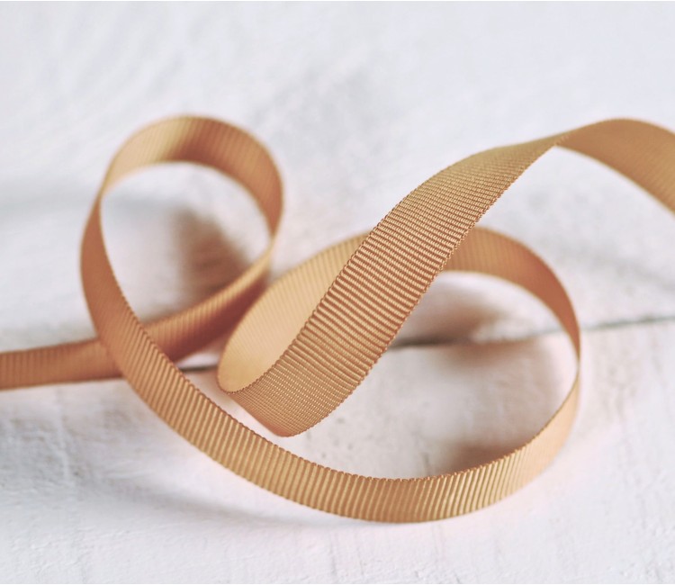 Nastro grosgrain dorato Nastro grosgrain dorato