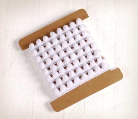 Nastro con Nappine, disponibile in Bianco o Nero