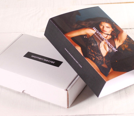 Scatola con fascia personalizzata per intimo