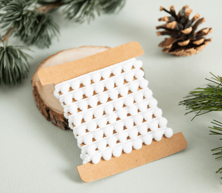 Nastro con Nappine, disponibile in Bianco o Nero