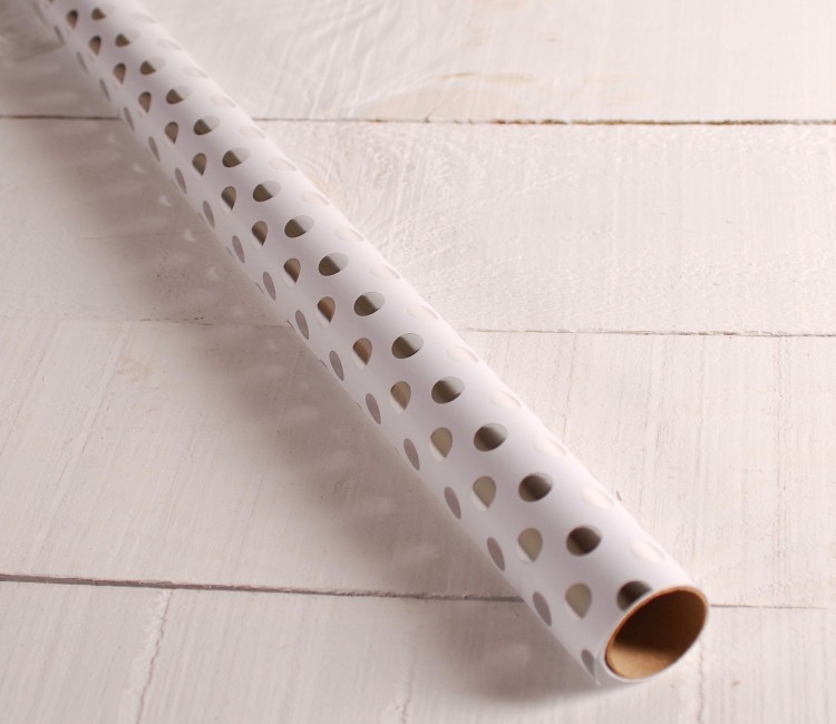 Carta da regalo con pois di foil
