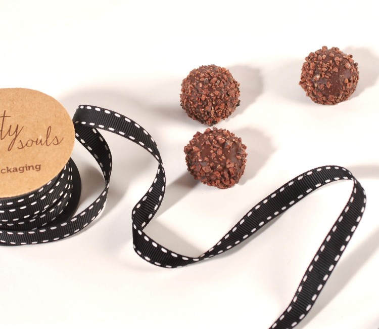 Nastro grosgrain nero impunture Nastro grosgrain nero impunture