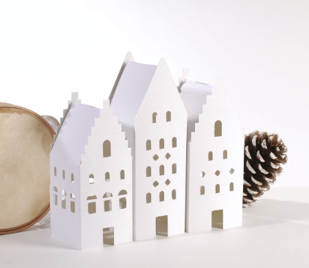 Confezione da 3 casette nordiche per decorazioni natalizie